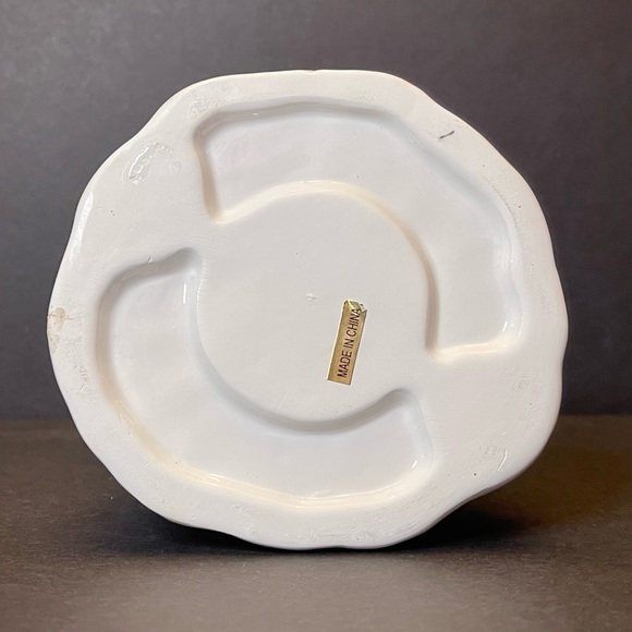 Snowman Tea Light or Votive Candle Holder With Christmas Tree - Picture 7 of 10